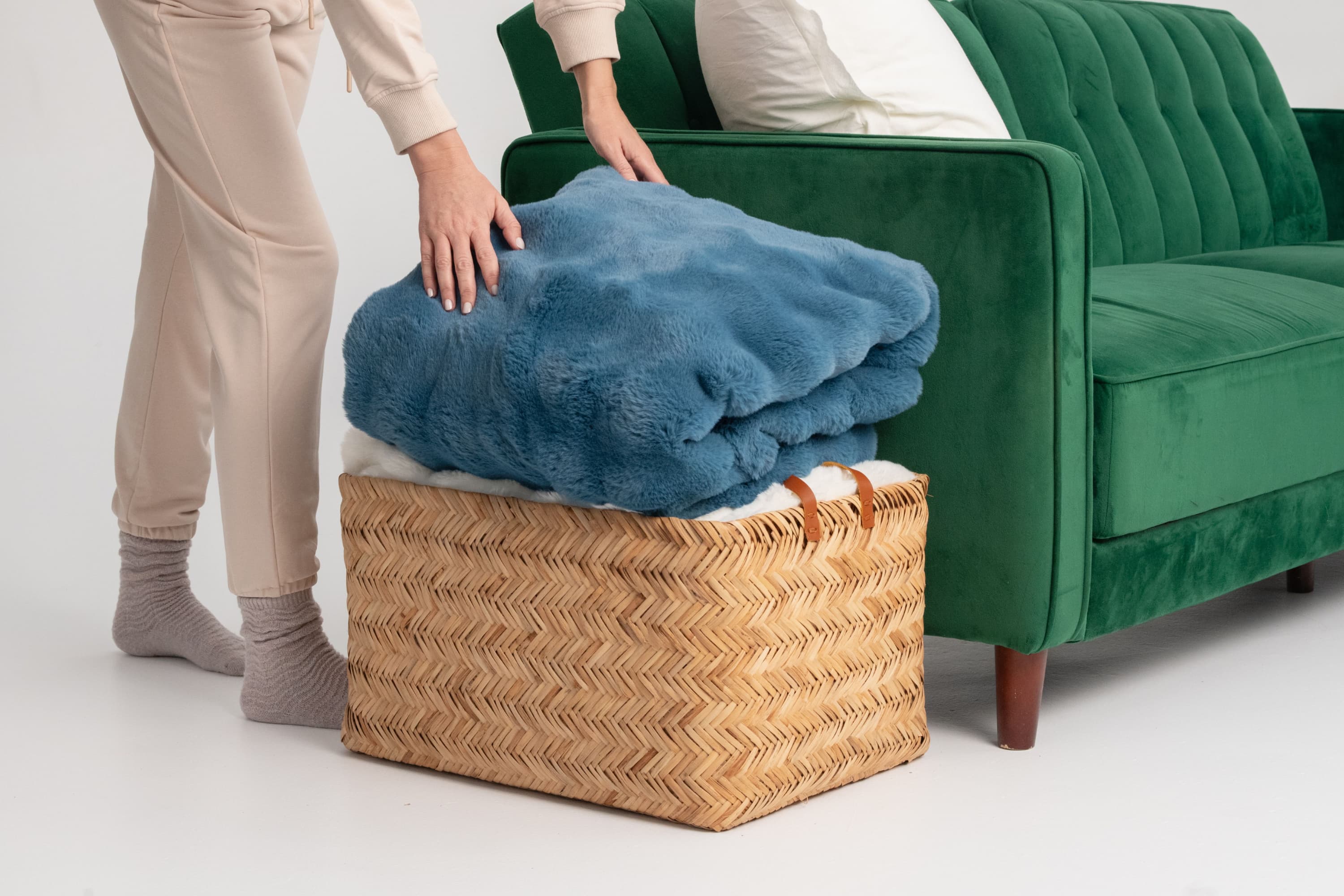 Faux Fur Wave Throw Blanket