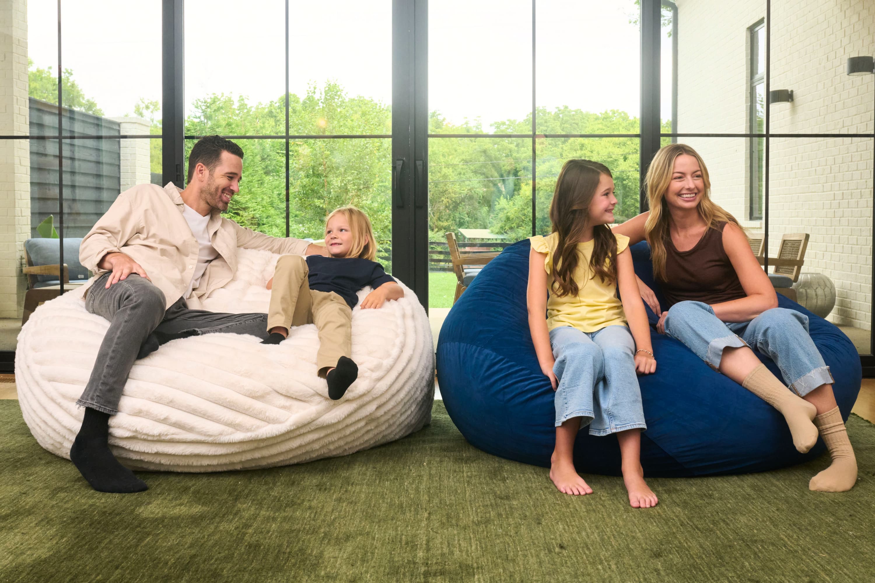 Classic Bean Bag Chair (Standard)