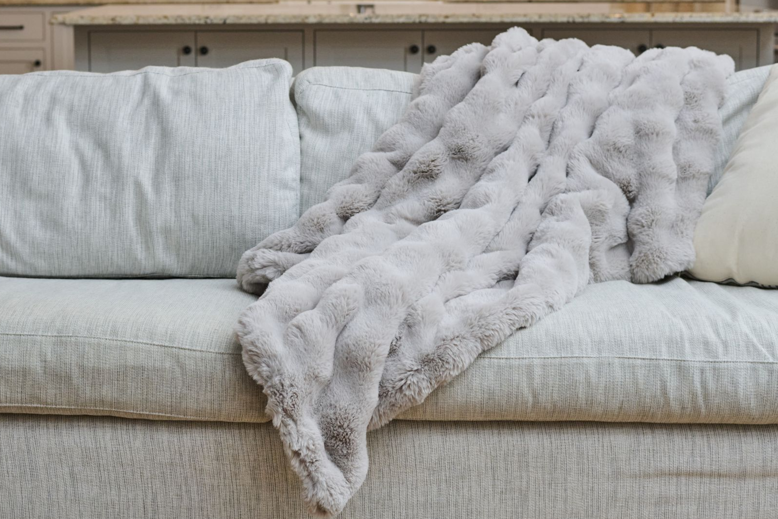 Faux Fur Wave Throw Blanket